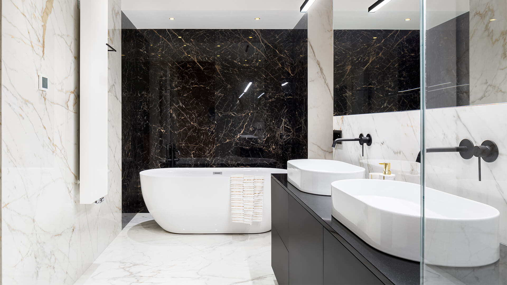 luxury-bathroom